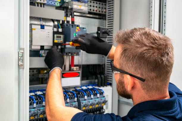 Best Circuit Breaker Repair  in Armada, MI